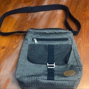 Dakine cross body purse